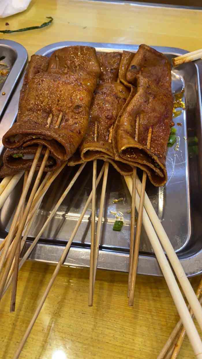 馋猫烧烤(财信店)-"[薄荷]环境:虽然是这家的忠实粉丝,但是.