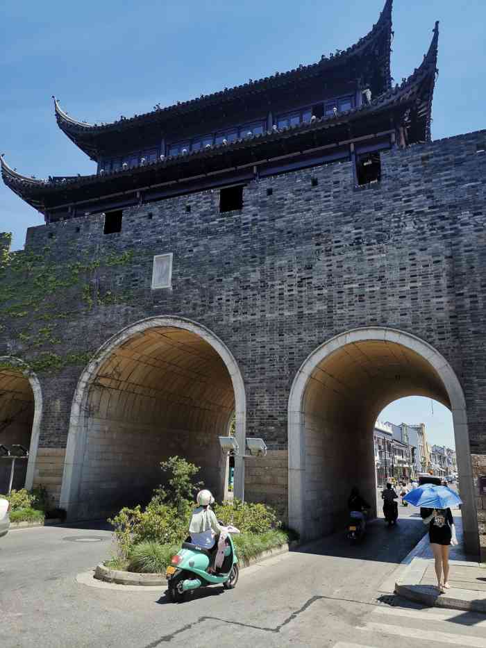 阊门寻根纪念地-"这个纪念地的典故,我去百度查了一下,据说.