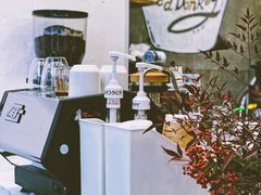 -red donkey coffee