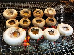 口蘑-马路牙子烧烤音乐酒馆(望京店)