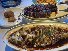 -八府香鸭·啫啫煲(华山路店)