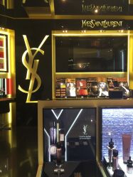 -YVESSAINTLAURENT