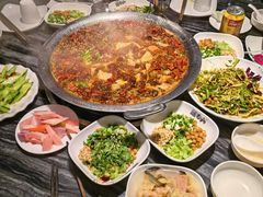 -老船舫·现做活鲜鱼馆(东郊记忆店)
