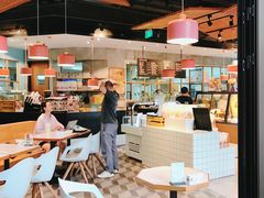 -Dough&Joe团憩(瑞虹天地月亮湾店)