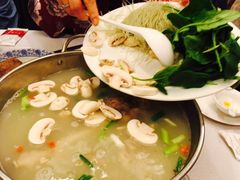 -老季市·三代非遗传承·地标美食老汁鸡(工农路店)