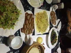 王记富老乡亲饺子(西四路店)-老东营·东营菜(西四路店)