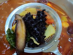 -尚品海鲜肥牛自助火锅(湖明店)