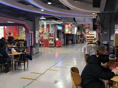 -嗨翻Hi-Fun竞技主题乐园·蹦床团建生日轰趴(荆川 国光1937店)