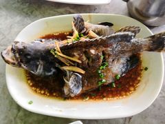 -四川小胡子海鲜(丁村万人海鲜广场店)