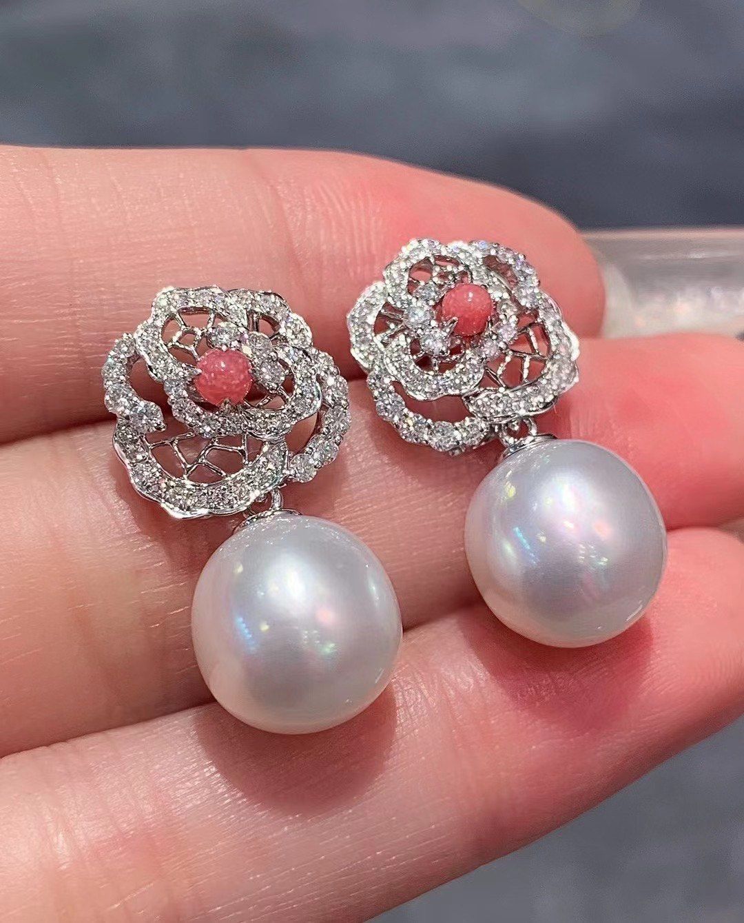 精品收藏级18k白海螺珠耳环