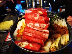 部队锅-MI WU FACTORY米屋美食工厂餐厅(绿地店)