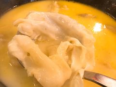 -鲜入围煮花胶鸡海鲜火锅