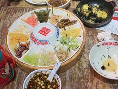 -怪噜范·老贵阳街头名小吃(鸿通城店)