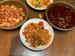 -富正毅三下锅(体育馆店)