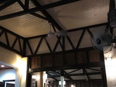 -Trattoria Altrove