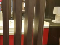-麦当劳(汉口火车站候车室店)