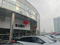 -上海冠松上汽大众4S店