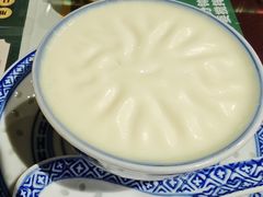 -广信牛奶甜品世家(台东店)