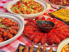 -肥小宝·金牌油焖大虾(襄阳龙虾地标店)