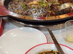 -烧哥美蛙肥肠鱼火锅·十五年社区店