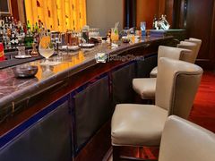 -龙虾酒吧扒房(宁波香格里拉店)