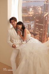 -雪中彩影婚纱摄影·微光艺术中心