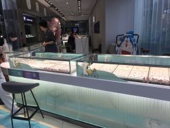 -潮宏基珠宝旗舰店(苏宁广场店)