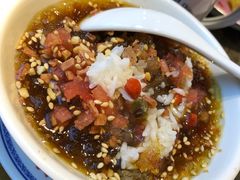 -沪小二炭火蛙锅(淮海中路美食不夜城店)