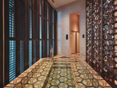 -珠海瑞吉酒店游泳池