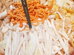 -湘邻呷铺·田园家宴(汉基广场店)