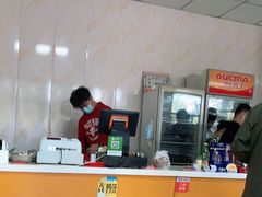 -洪峰浩老北京烧饼夹肉(角门路店)