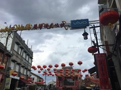 -天品味 一口吃榴莲泡芙