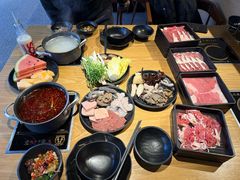 -爱伲PLUS·牛肉海鲜自助火锅(融创店)