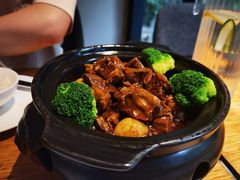 卤蛋烧牛腩-渝半城经典川粤菜(重庆天地店)