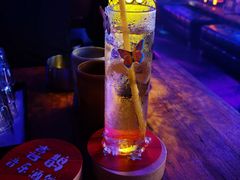 -喜鹊音乐酒馆(西街店)