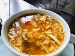 海鲜酸辣汤-夜上海(新天地店)
