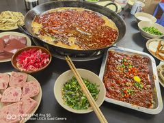 -岗上渣渣老火锅(两路口店)