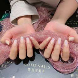 -悦指间美甲美睫
