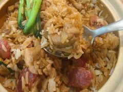 -煲仔皇腊味煲仔饭(经四万达店)