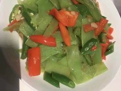-天鹅到家·保姆月嫂育儿嫂(蔚蓝海岸店)