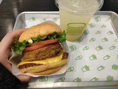 芝士牛肉蘑菇堡-Shake Shack(西单大悦城店)