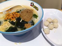 -灵芝妹子海鲜米线(凯德和平广场店)