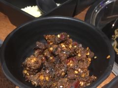 -六扇门潮汕牛肉火锅(BGC店)