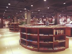 -新华书店(印象城店)