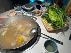 -左庭右院鲜牛肉火锅(新梅广场店)