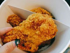 两块大大的脆汁鸡-麦当劳(东急新天地店)