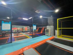 -蹦贝运动中心·蹦床·攀岩·闯关(龙岗店)