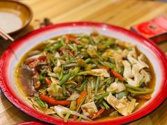 黄喉-思博半步颠小酒馆(梦时代店)