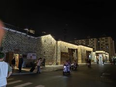 -绳金塔