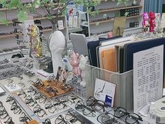 -视野联行眼镜·蔡司·依视路(省体育馆店)